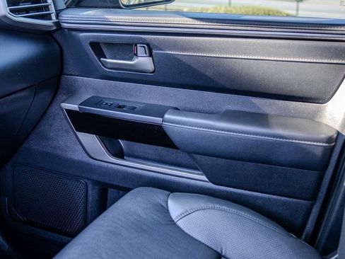 Used 2025 Toyota Tundra Limited image 10