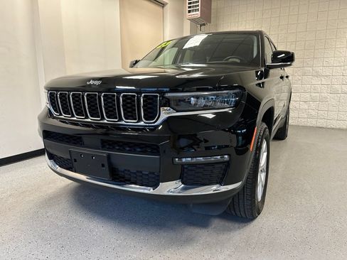 Used 2023 Jeep Grand Cherokee L Limited AWD/4WD image 40