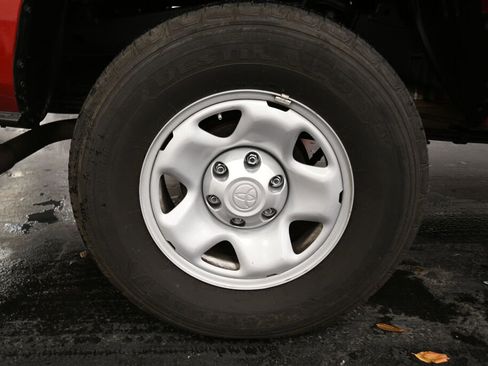 Certified 2023 Toyota Tacoma SR image 30