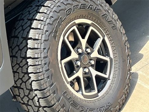 New 2025 Jeep Gladiator Rubicon w/ Convenience Group image 8
