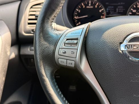Used 2015 Nissan Altima 2.5 SL w/ Technology Package FWD image 16