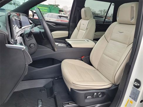 Used 2021 Cadillac Escalade Sport image 8