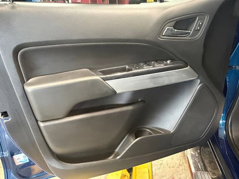 Used 2019 Chevrolet Colorado LT w/ LT Convenience Package RWD image 25