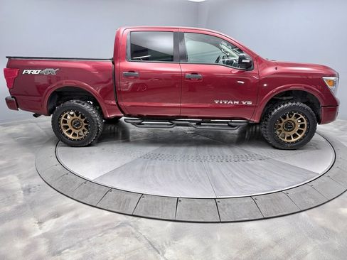 Used 2019 Nissan Titan PRO-4X image 4
