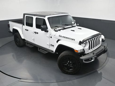 Used 2021 Jeep Gladiator Sport AWD/4WD image 31