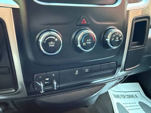 Used 2013 RAM 1500 Classic SLT w/ Protection Group AWD/4WD image 23