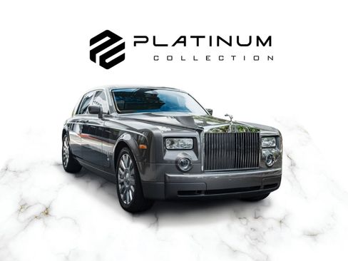 Used 2004 Rolls-Royce Phantom Sedan RWD image 1