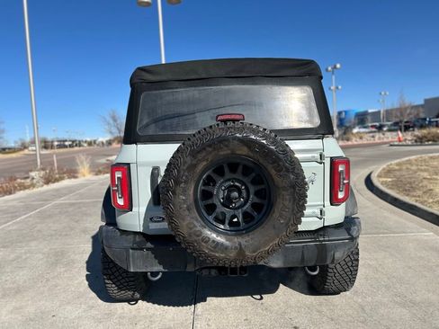 Used 2021 Ford Bronco Badlands image 8