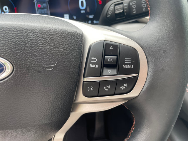 Certified 2025 Ford Explorer Active w/ Active Comfort Package AWD/4WD image 36