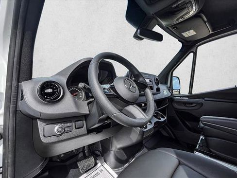 Used 2026 Mercedes-Benz Sprinter 2500 image 11