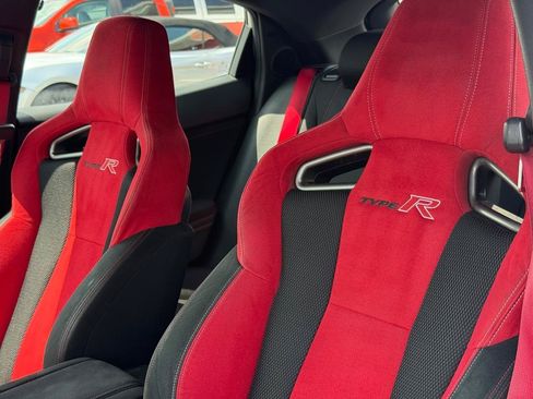 Used 2018 Honda Civic Type R image 22