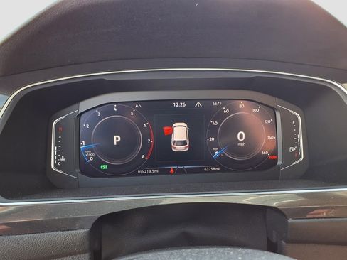 Used 2021 Volkswagen Tiguan SEL image 24