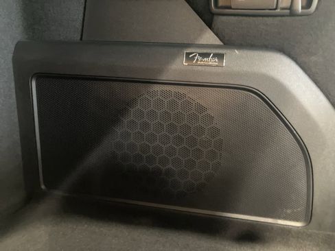 Used 2013 Volkswagen Beetle 2.5 image 31