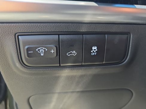 Used 2025 Hyundai Santa Cruz SEL AWD/4WD image 24