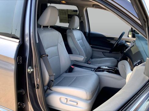 Used 2020 Honda Pilot Elite image 9