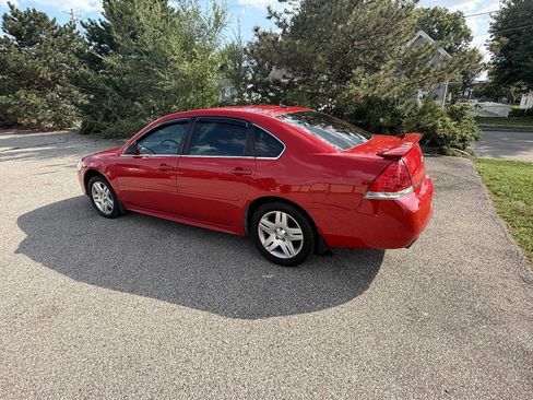 Used 2012 Chevrolet Impala LT FWD image 2