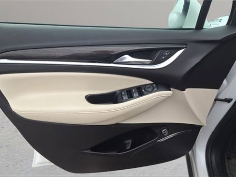 Used 2023 Buick Enclave Essence w/ Experience Buick Package image 29