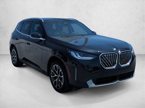 Certified 2025 BMW X3 xDrive30i w/ Convenience Package AWD/4WD image 3