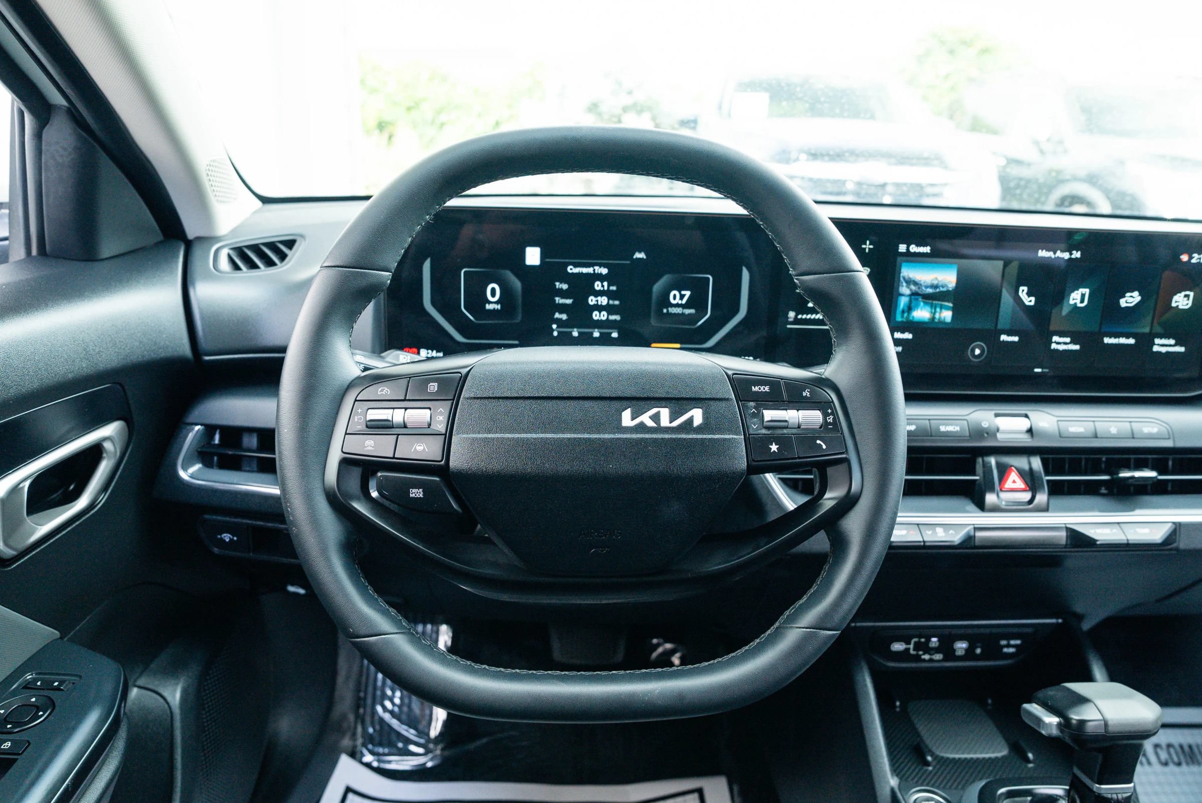 Used 2025 Kia K4 EX FWD image 12