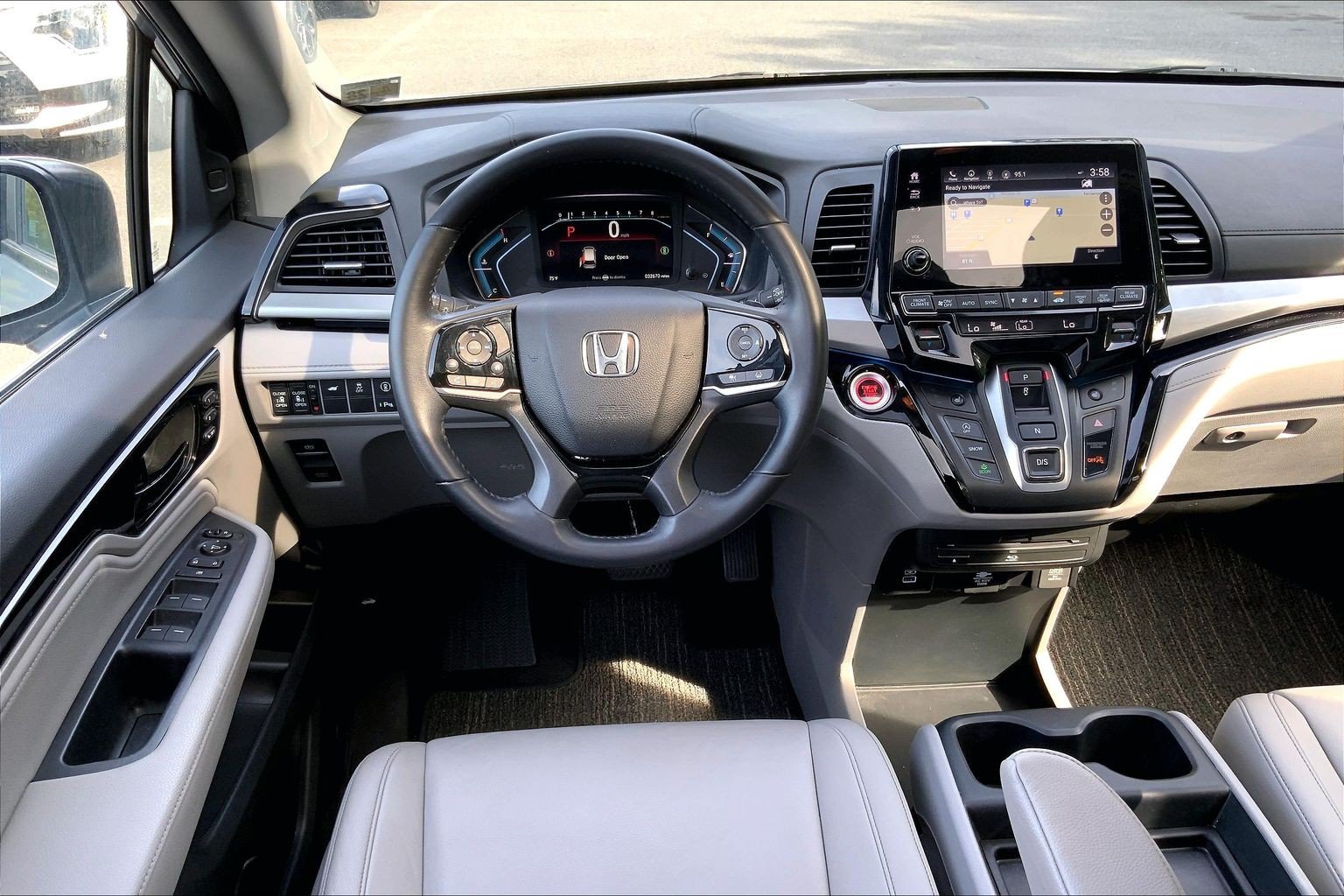 Used 2023 Honda Odyssey Touring image 7