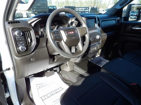 Used 2021 GMC Sierra 3500 4x4 Crew Cab w/ Convenience Package image 16