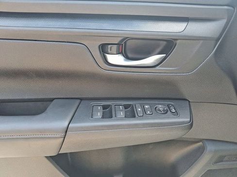 Used 2024 Honda CR-V LX image 13