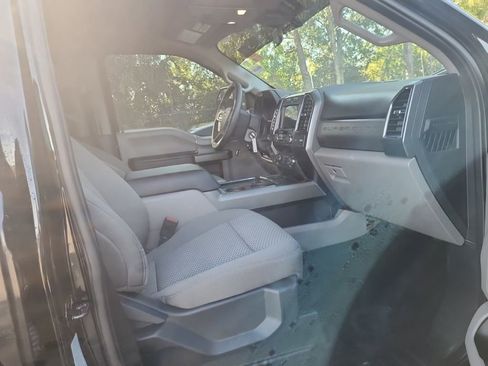 Used 2022 Ford F250 XLT w/ Black Appearance Package image 19