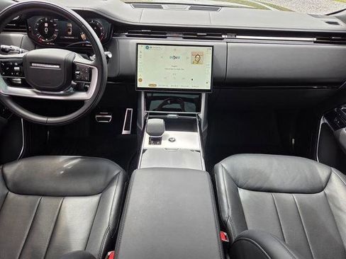 Used 2024 Land Rover Range Rover Autobiography image 12
