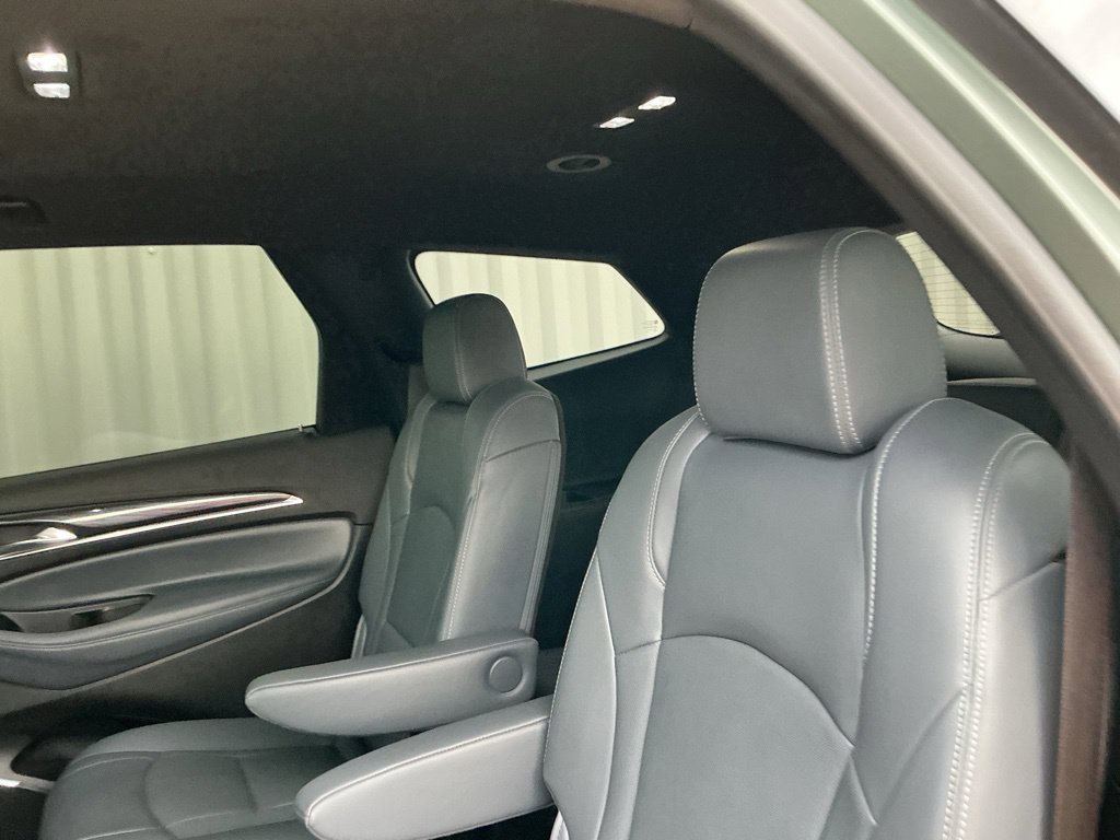 Used 2023 Buick Enclave Premium AWD/4WD image 18