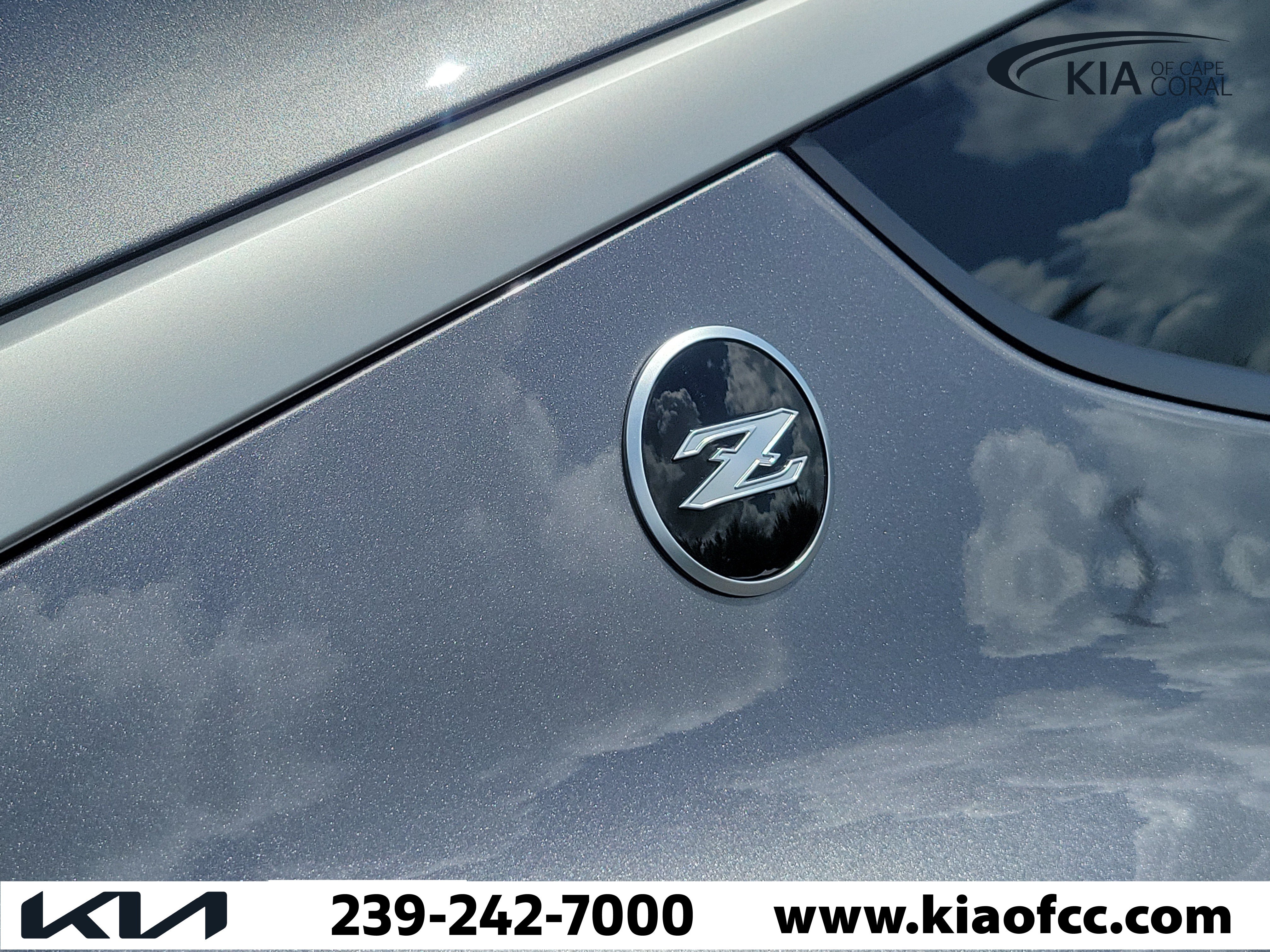 Used 2025 Nissan Z Performance w/ Floor Mat Package RWD image 13