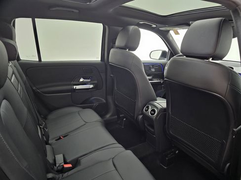 Certified 2025 Mercedes-Benz GLB 250 4MATIC image 25