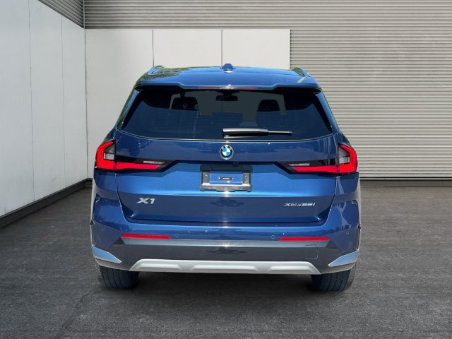 Used 2025 BMW X1 xDrive28i AWD/4WD image 4