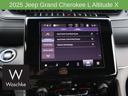 New 2025 Jeep Grand Cherokee L Altitude image 57