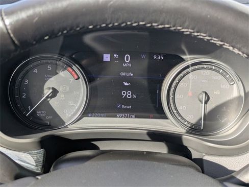 Used 2020 Cadillac XT4 Premium Luxury image 28