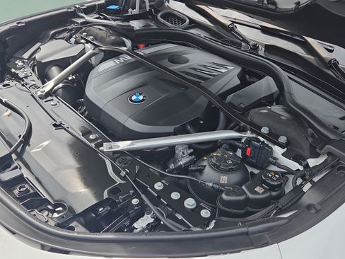 Used 2024 BMW 740i w/ Executive Package RWD image 19