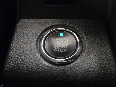 Certified 2020 Ford Expedition XLT RWD image 21