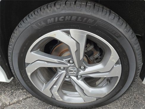 Used 2019 Honda Accord EX-L image 25