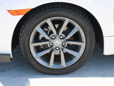 Used 2020 Honda Civic EX-L image 9
