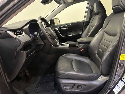 Certified 2022 Toyota RAV4 XLE Premium image 21