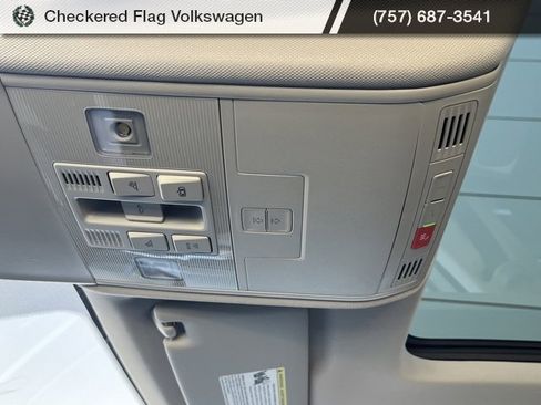 New 2025 Volkswagen Taos SE image 48