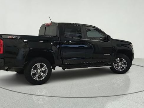 Used 2019 Chevrolet Colorado Z71 AWD/4WD image 6