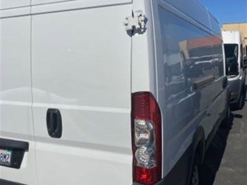 Used 2018 RAM ProMaster 3500 image 4