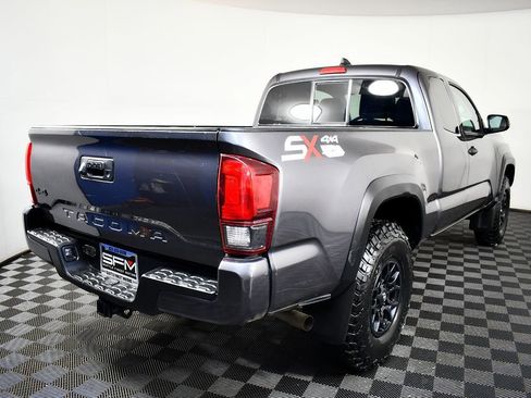 Used 2021 Toyota Tacoma SR image 9