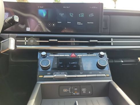 New 2027 Hyundai Santa Fe SEL FWD image 16