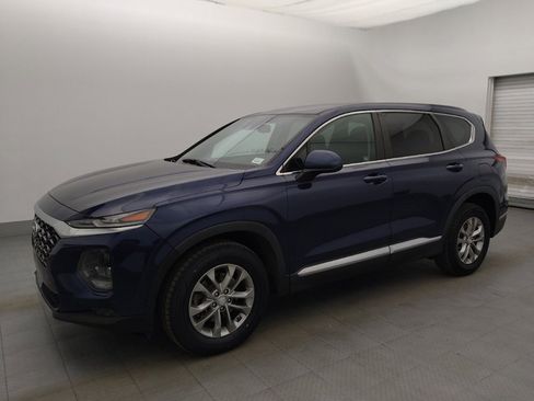 Used 2019 Hyundai Santa Fe SE AWD/4WD image 2