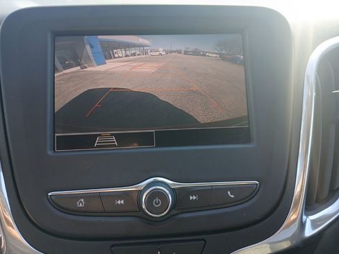 Used 2023 Chevrolet Equinox LT image 17