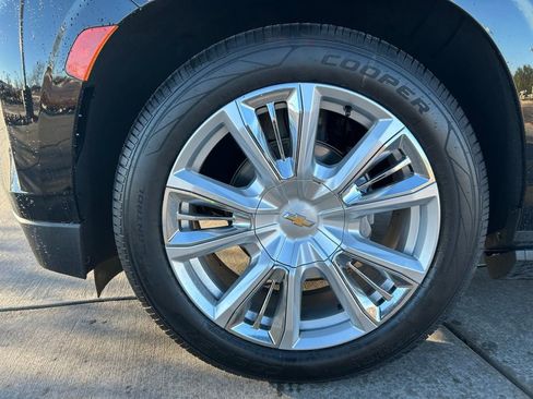 Used 2023 Chevrolet Tahoe High Country AWD/4WD image 32