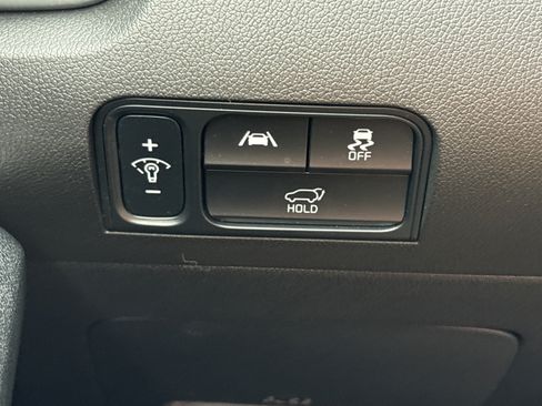 Certified 2023 Kia Sorento SX FWD image 21