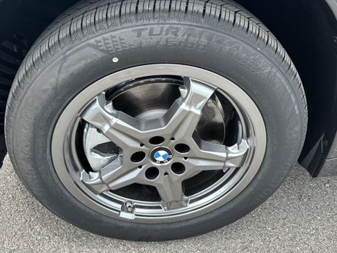 Used 2025 BMW X1 xDrive28i AWD/4WD image 12