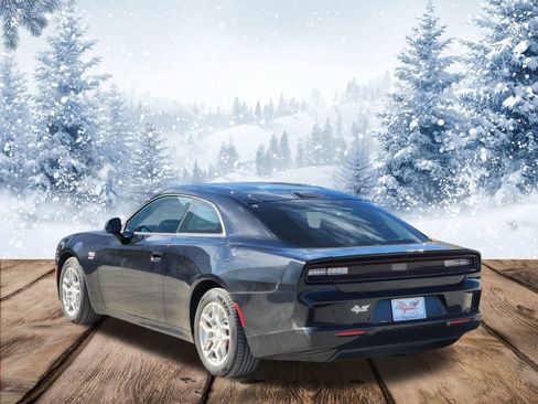Used 2025 Dodge Charger R/T w/ Quick Order Package 25M R/T image 5